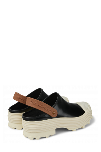TRAKTORI Sabots en cuir noir-blanc-marron