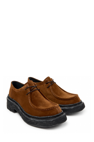 Front view of VAMONOS BROWN