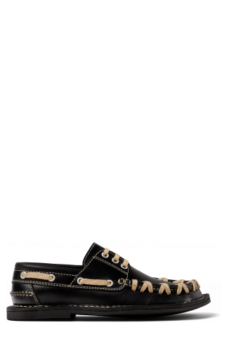 Side view of EKI Black boat shoes