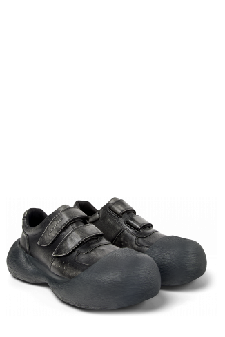 Front view of CARAMBA BLACK