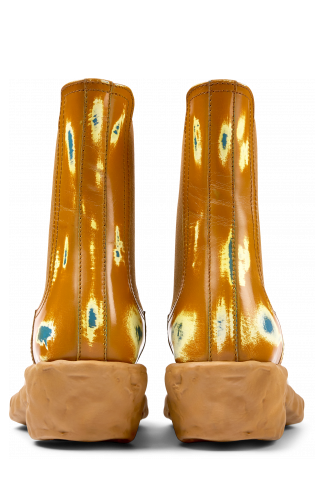 Back view of Venga Three-toned brushed leather boots