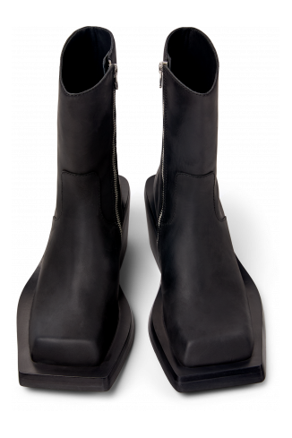 Overhead view of QUETAL Black Nubuck Boots