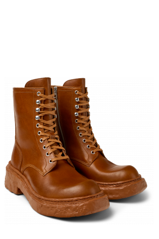 Front view of VAMONOS Brown Leather Medium Boots
