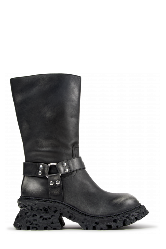 Side view of TERROSO BLACK
