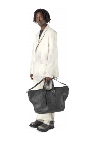 LAUKKU BLACK