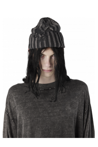 DISTRESSED CABLE KNIT BEANIE BLACK