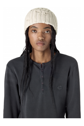 DISTRESSED CABLE KNIT BEANIE OFF WHITE