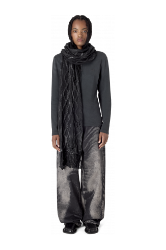 DISTRESSED CABLE KNIT SCARF BLACK