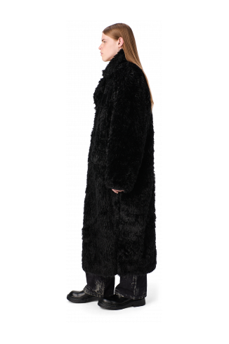 FLUFFY COAT Abric amb textura de color negre