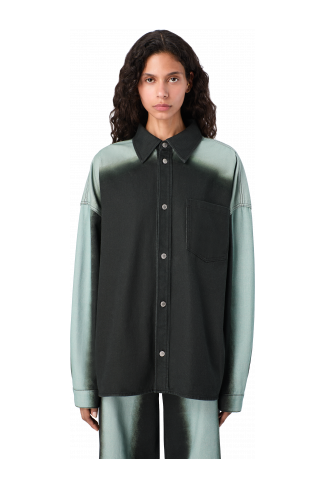 SPRAY PRINT DENIM SHIRT Camisa texana de color negre estampada amb un efecte d’esprai