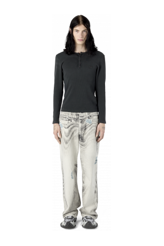 DISTORTED PRINT DISTRESSED DENIM JEANS JEANS IN DENIM EFFETTO VISSUTO CON STAMPA DISTORTA<br/>GRIGIO CHIARO-BIANCO SPORCO