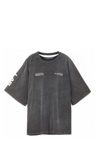 Side view of OVERSIZED RAGLAN SHORT SLEEVE TEE BLACK