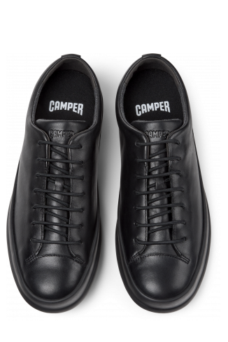 Overhead view of Chasis Black leather shoe for men