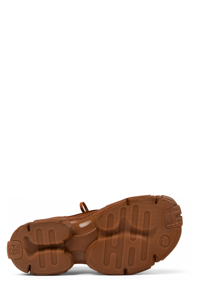 TOSSU Brauner Sneaker mit Rahmen