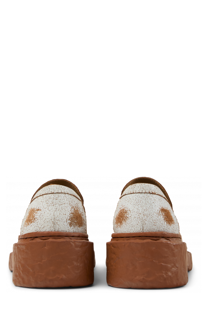 VAMONOS Mocassins en cuir craquelé blanc