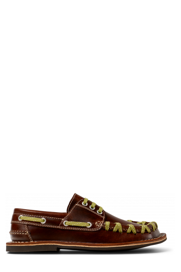 Side view of EKI Brown boat shoes