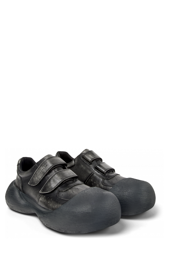 Front view of CARAMBA BLACK