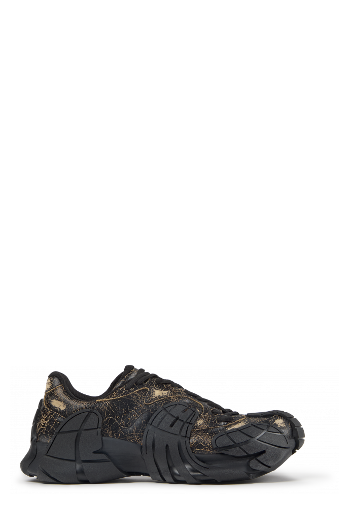 Side view of TORMENTA BLACK-BROWN