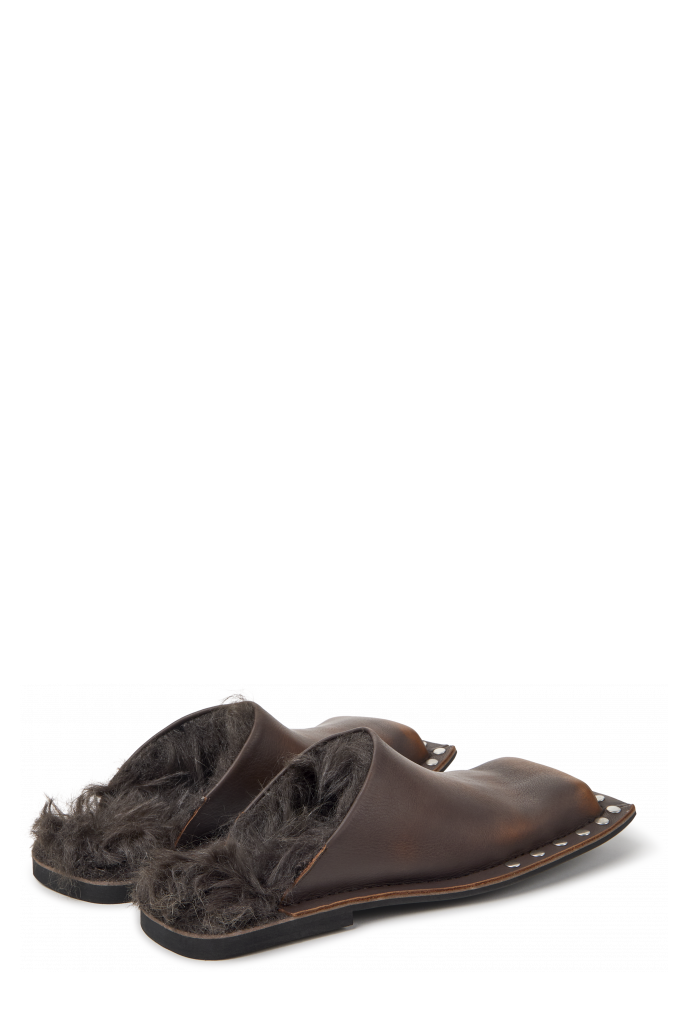 Back view of MENOSMAL BROWN