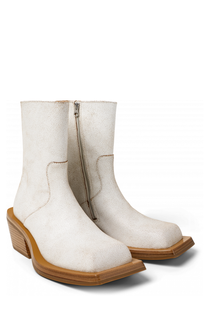Front view of QUETAL White Cracked Leather Boots