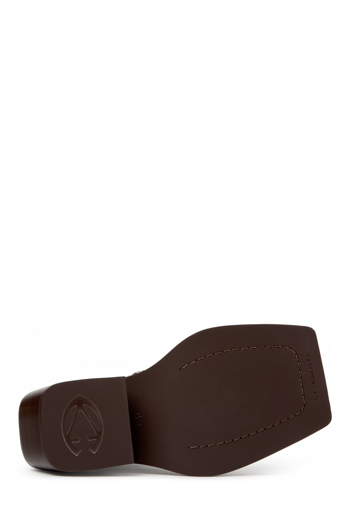 QUETAL BROWN