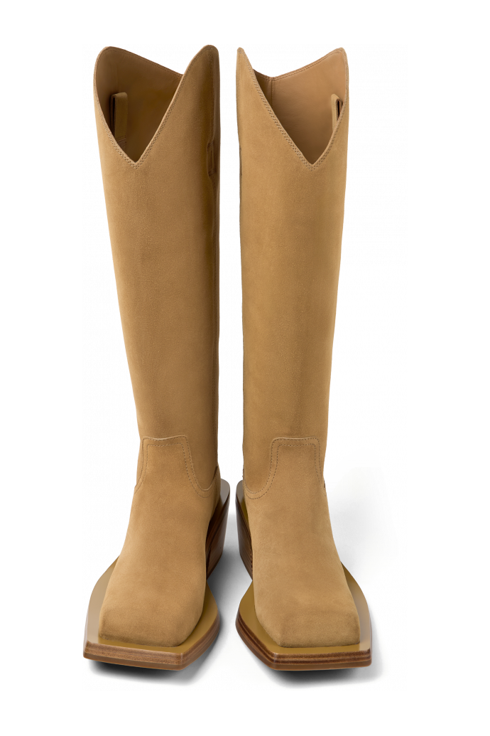 Overhead view of QUETAL BROWN