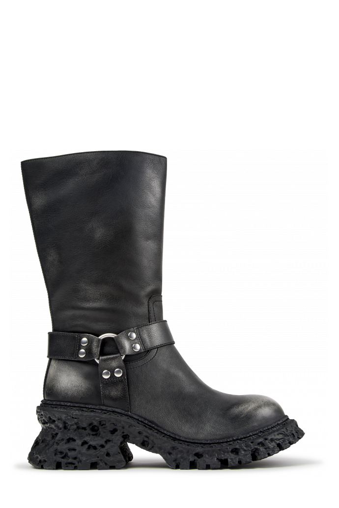 Side view of TERROSO BLACK
