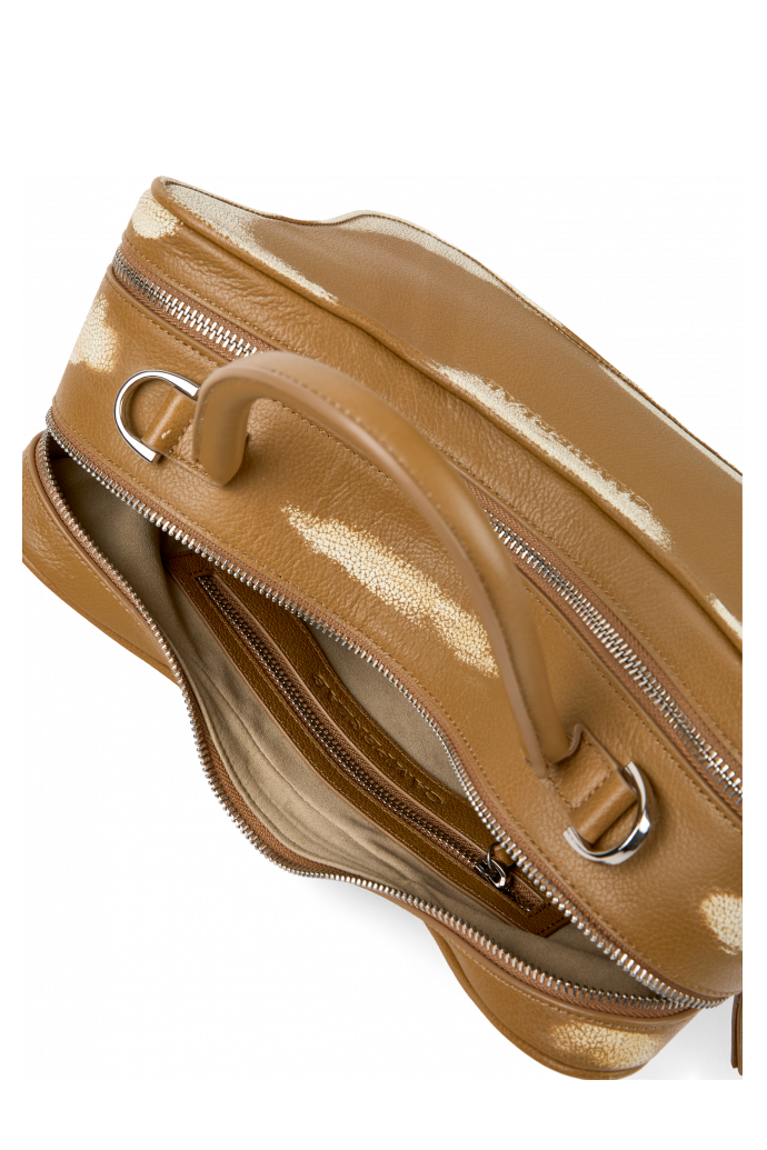 Overhead view of LUNSSI BROWN LEATHER BAG