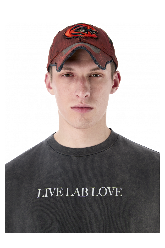 DISTORTED WASHED SPRAYED CAP WASHED SPRAYED ORANGE