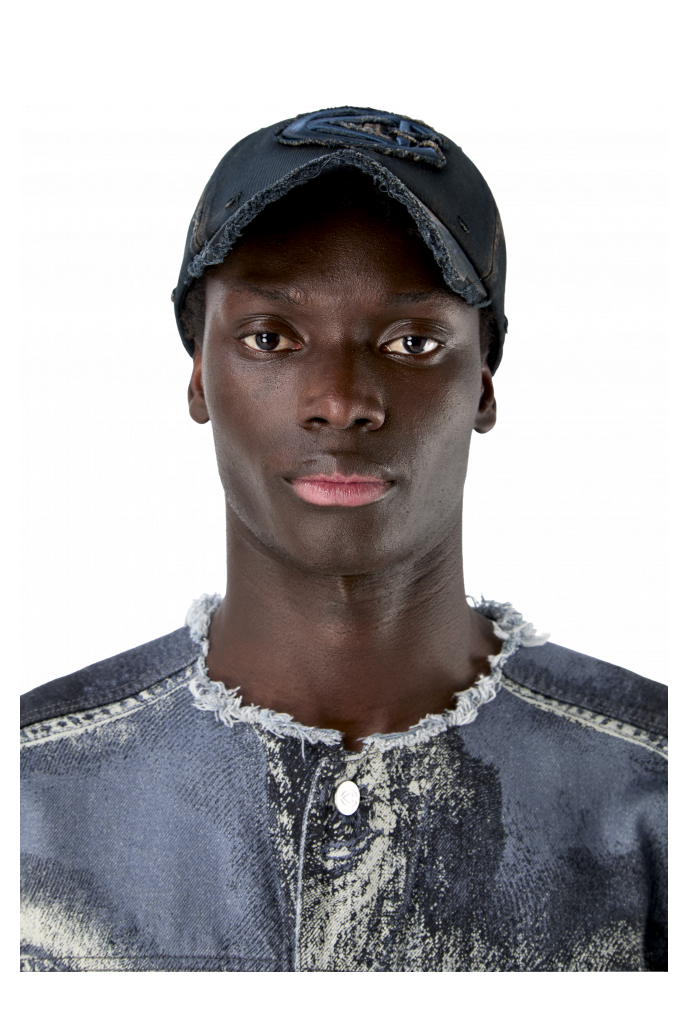 DISTORTED WASHED SPRAYED CAP BLUE