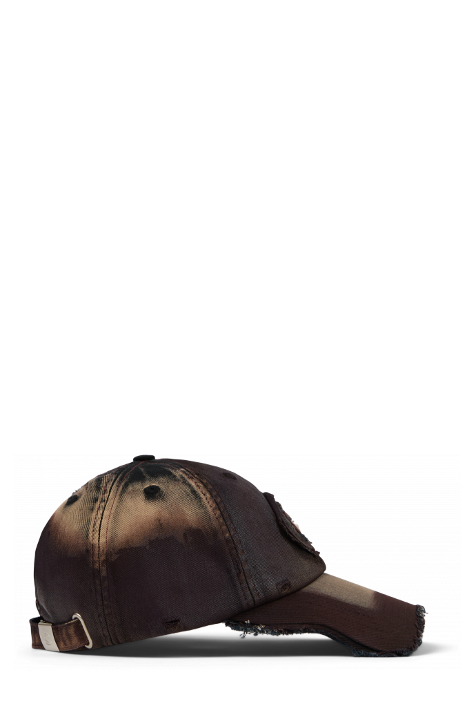 DISTORTED WASHED SPRAYED CAP BORDOWY