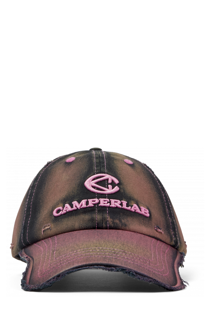 DISTORTED WASHED CAP CASQUETTE DÉLAVÉE DÉFORMÉE<br/>ROSE