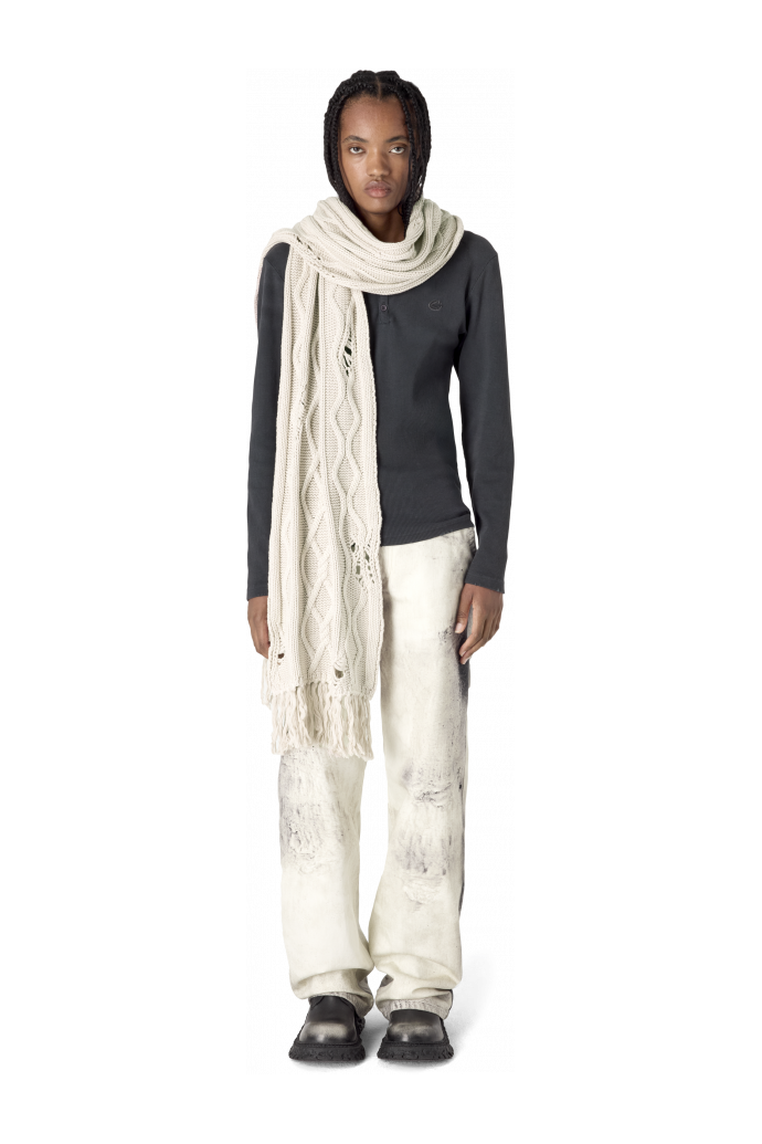 DISTRESSED CABLE KNIT SCARF OFF WHITE
