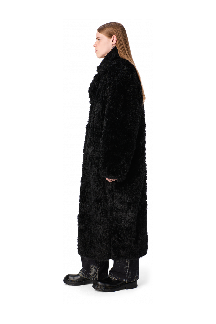 FLUFFY COAT Abric amb textura de color negre