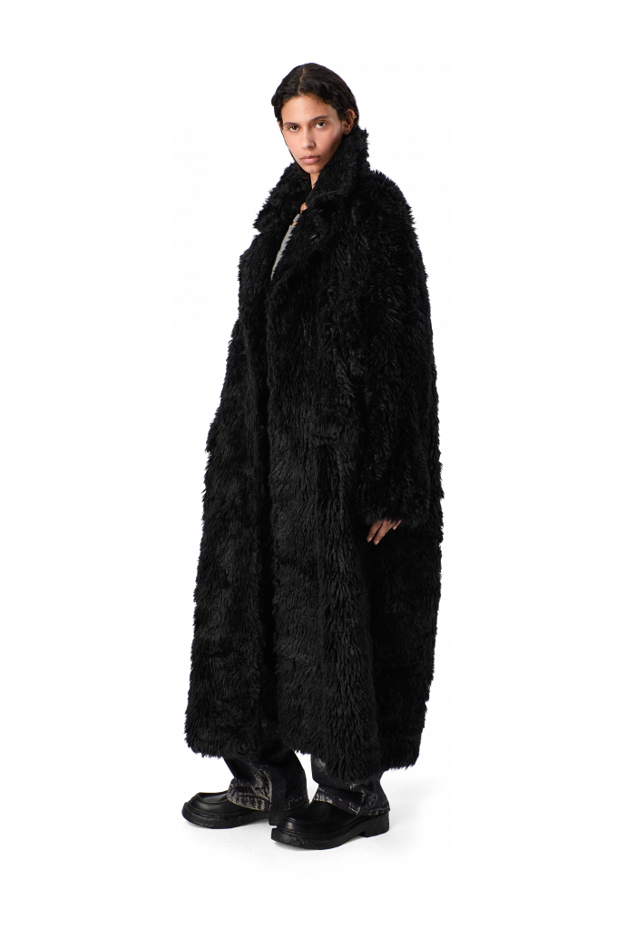 FLUFFY COAT Abric amb textura de color negre