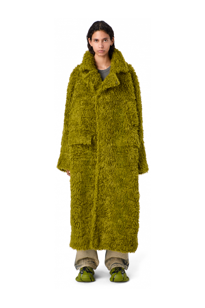 FLUFFY COAT Abric amb textura de color verd