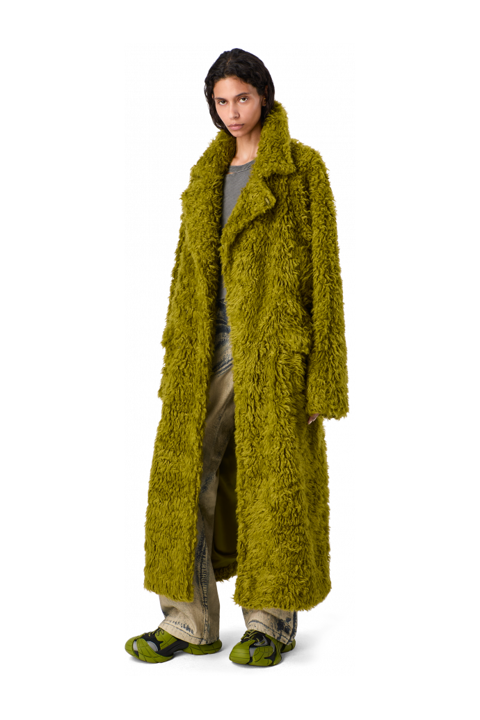 FLUFFY COAT Abric amb textura de color verd