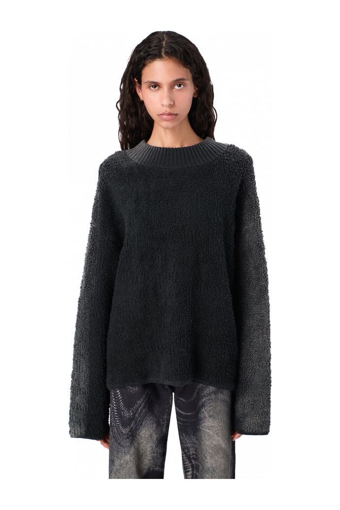 KNIT SPRAYED BOUCLE CREWNECK Camisola em mistura de lã bouclé preta