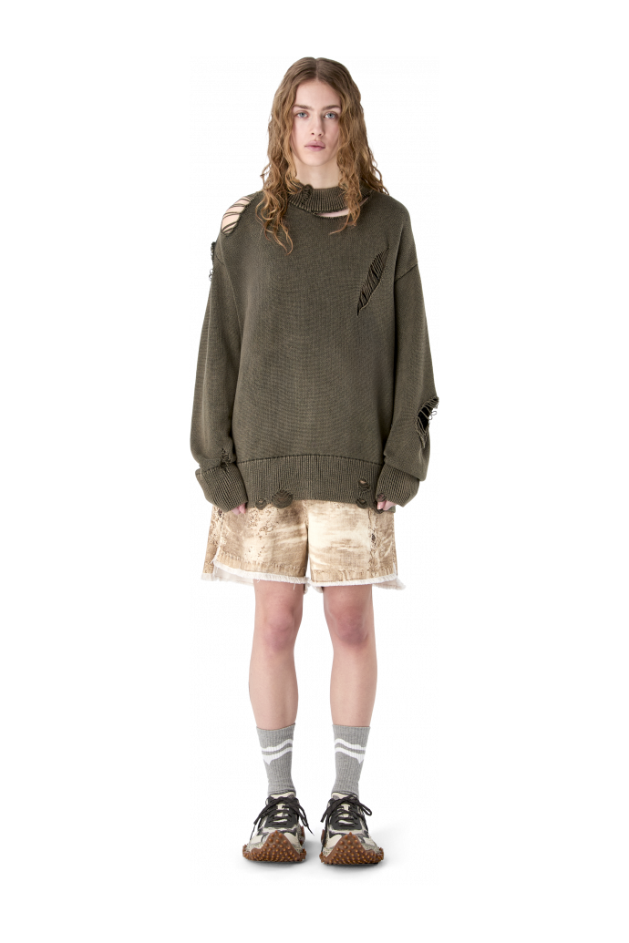 DISTRESSED KINT CUT-OUT CREWNECK FADED BLACK