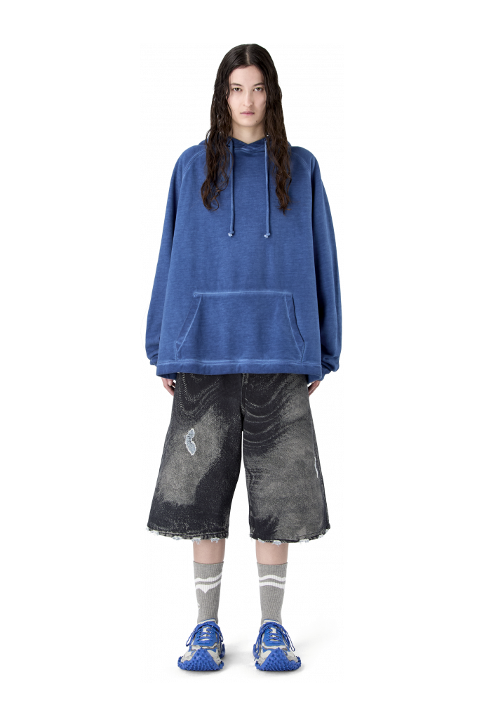 LOGO BOXY HOODIE VERWASSEN INDIGO