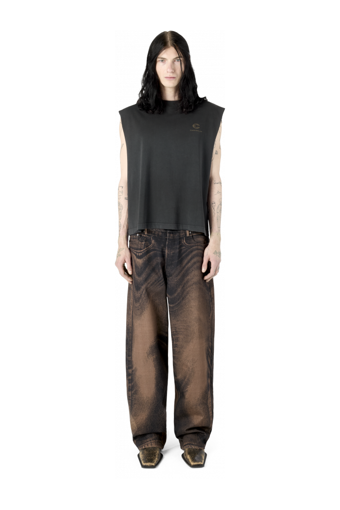DISTORTED PRINT LOOSE JEANS Loose-Fit-Jeans mit verzerrtem Print<br/>Braun-Schwarz