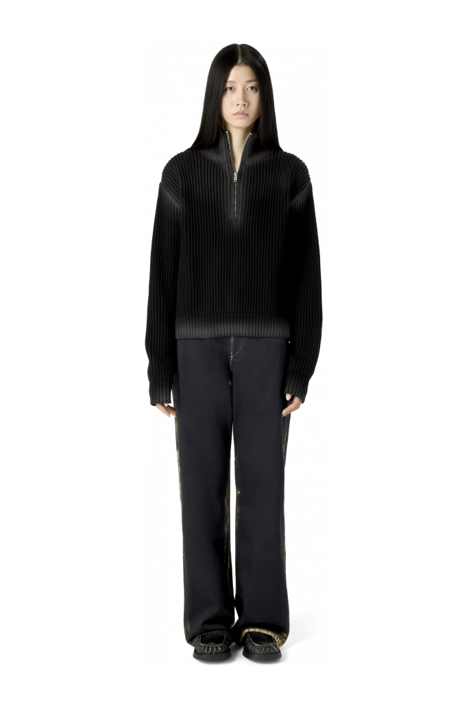 WASHED-SEAM RIBBED HALF-ZIP KNIT BLACK