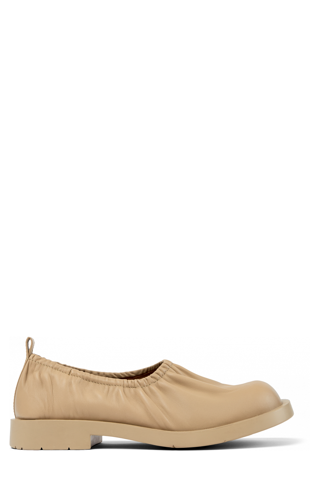 Side view of MIL 1978 Beige leather ballerinas
