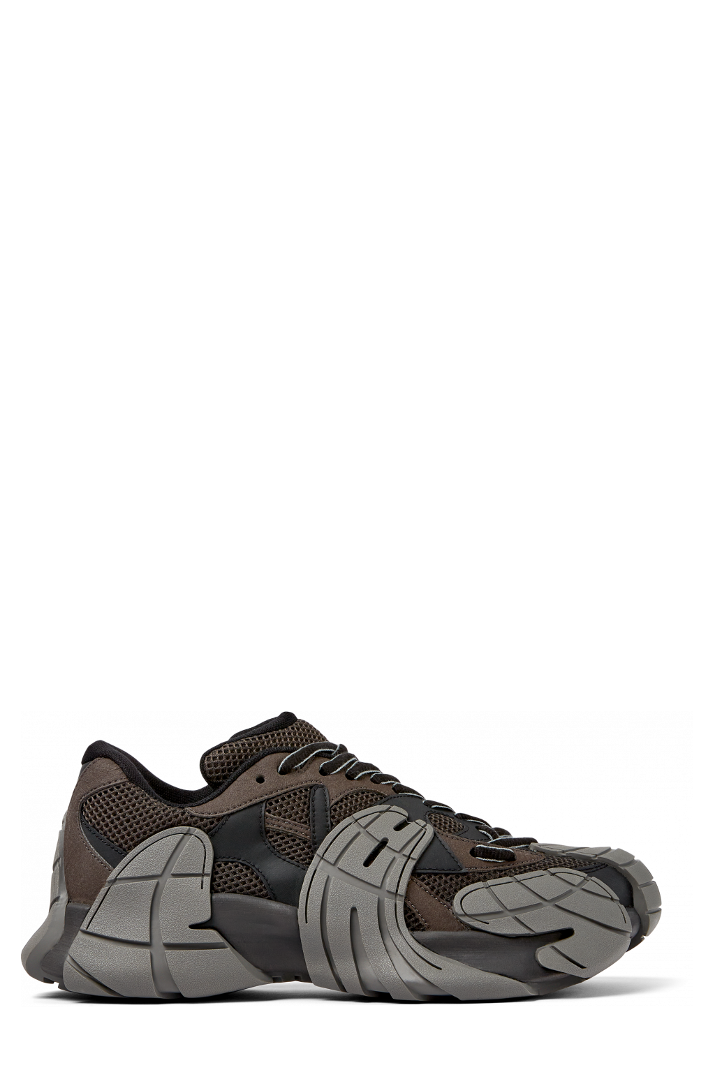 Side view of Tormenta Black and gray sneakers