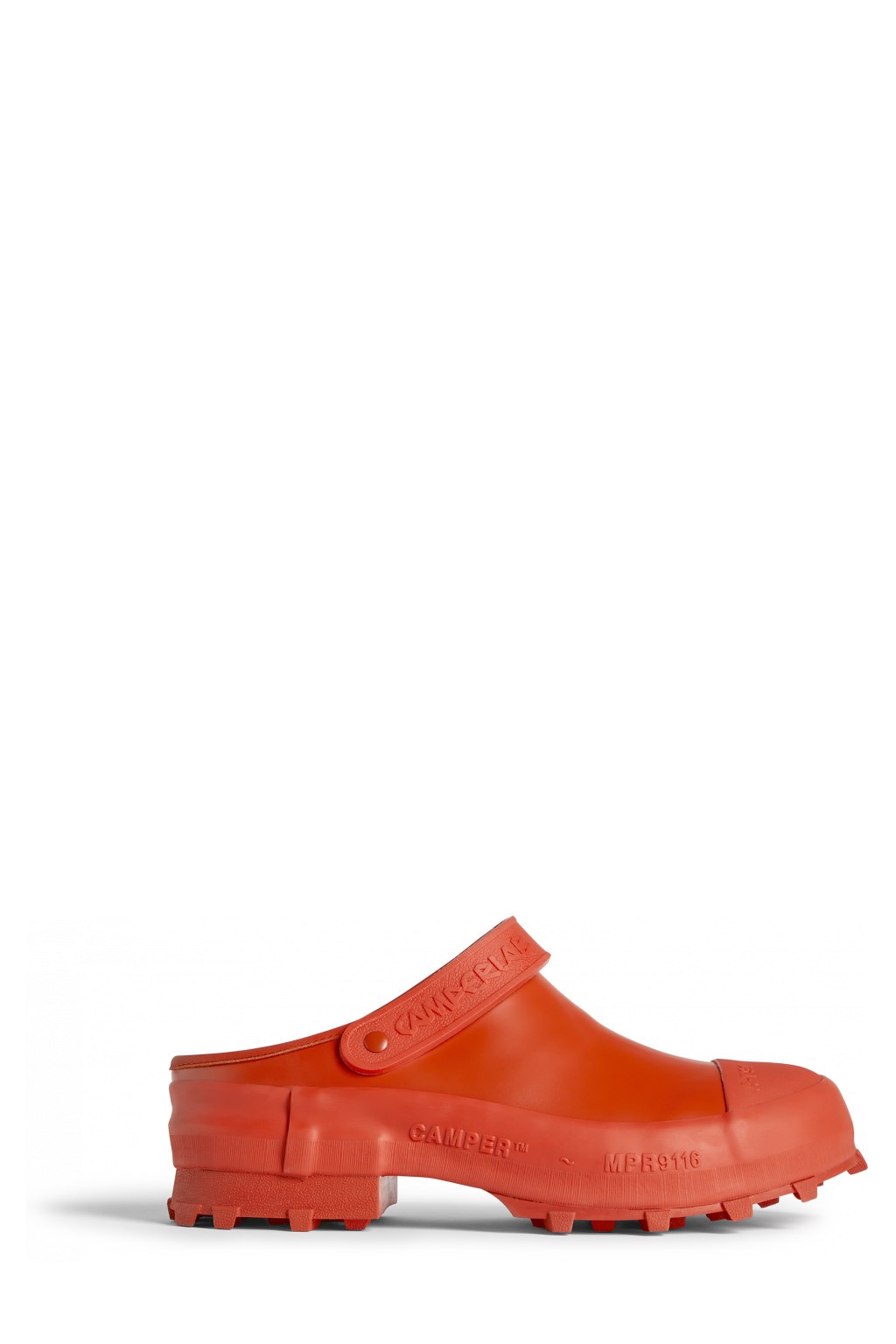 Tracktori Red for Men - Fall/Winter collection - Camperlab Netherlands