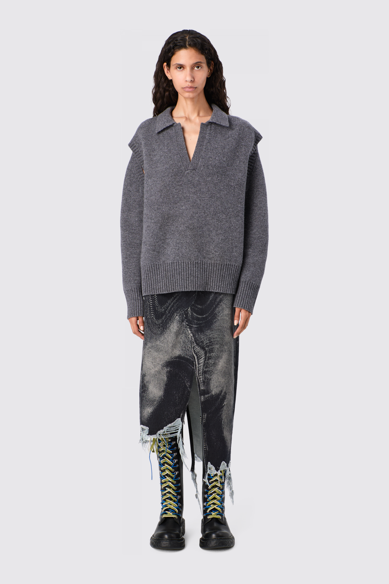 DISTORTED PRINT DENIM SKIRT Asymmetrischer Jeansrock in Schwarz und Grau
